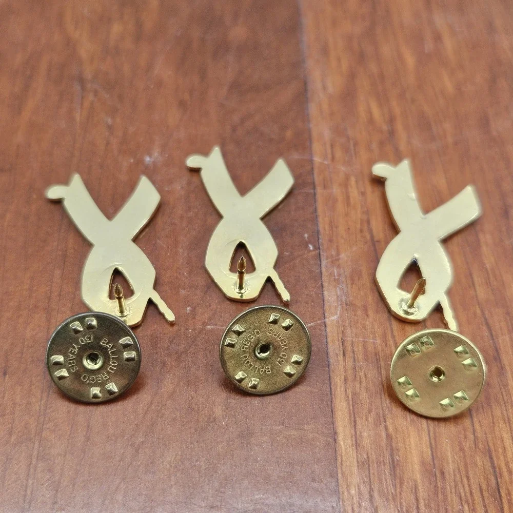 Pink Ribbon Breast Cancer‎ Awareness Golf Club Lapel Pin Gold Tone Set Of 3
